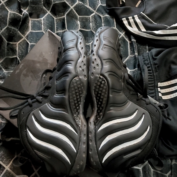 Nike Air Foamposite One Anthracite Customs
